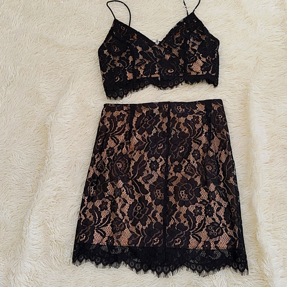 Lace set